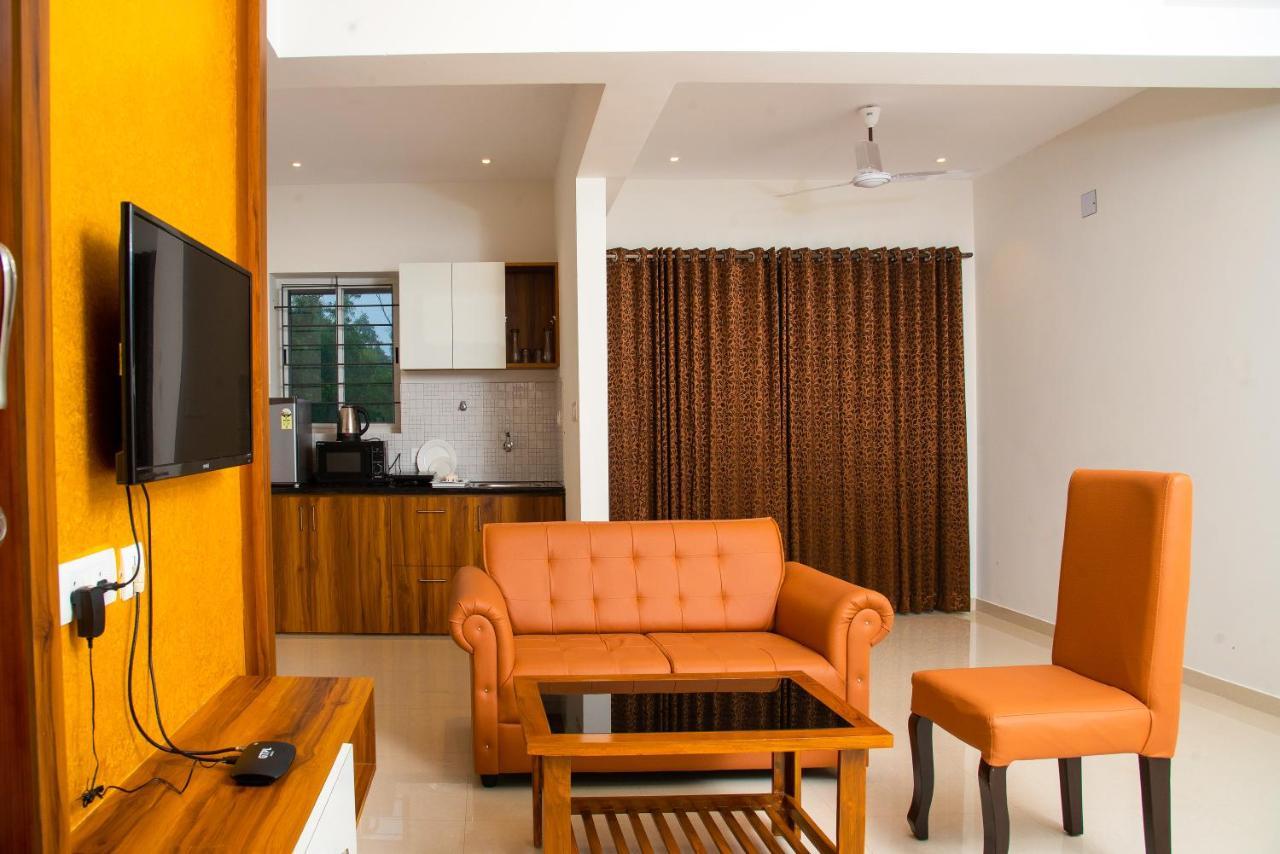 Beach Heaven Deluxe Rooms & Serviced Apartments Suratakal エクステリア 写真