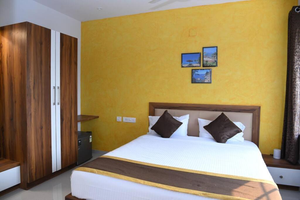 Beach Heaven Deluxe Rooms & Serviced Apartments Suratakal エクステリア 写真